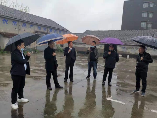 走访破产企业.jpg