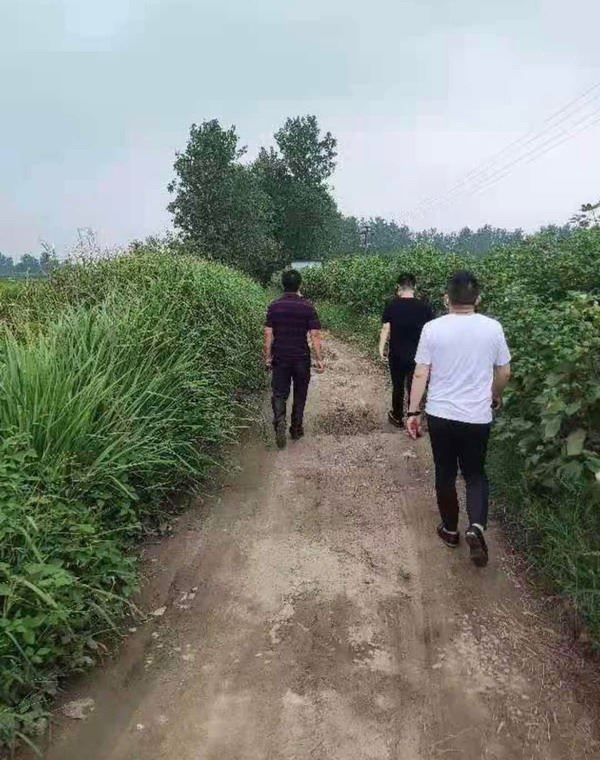 走访照片.jpg